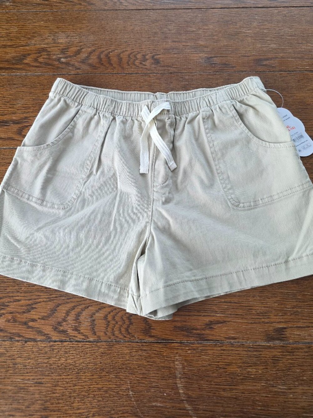 NWT Beige Twill Drawstring Shorts - Size XL (14-16)